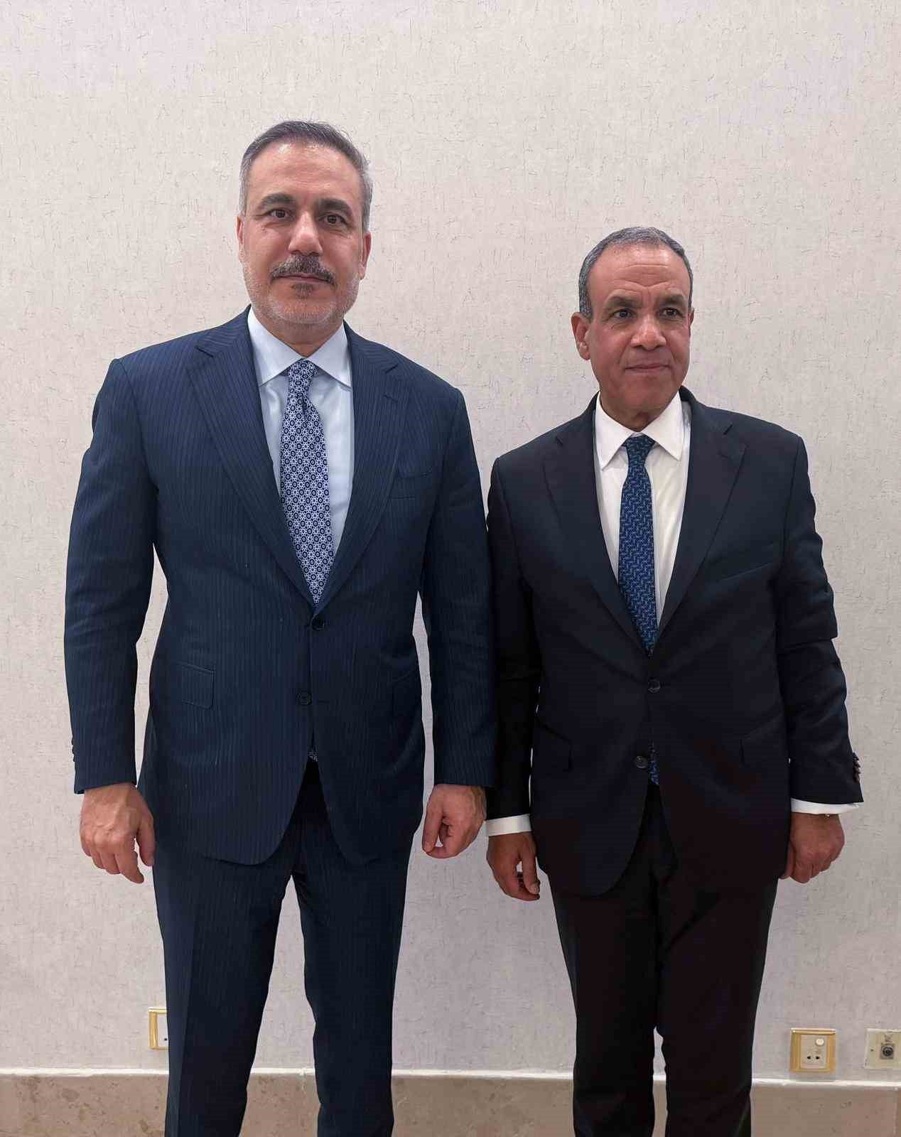 DIŞİŞLERİ BAKANI HAKAN FİDAN, PAKİSTAN'DAKİ TEMASLARI KAPSAMINDA MISIR DIŞİŞLERİ BAKANI BADR...