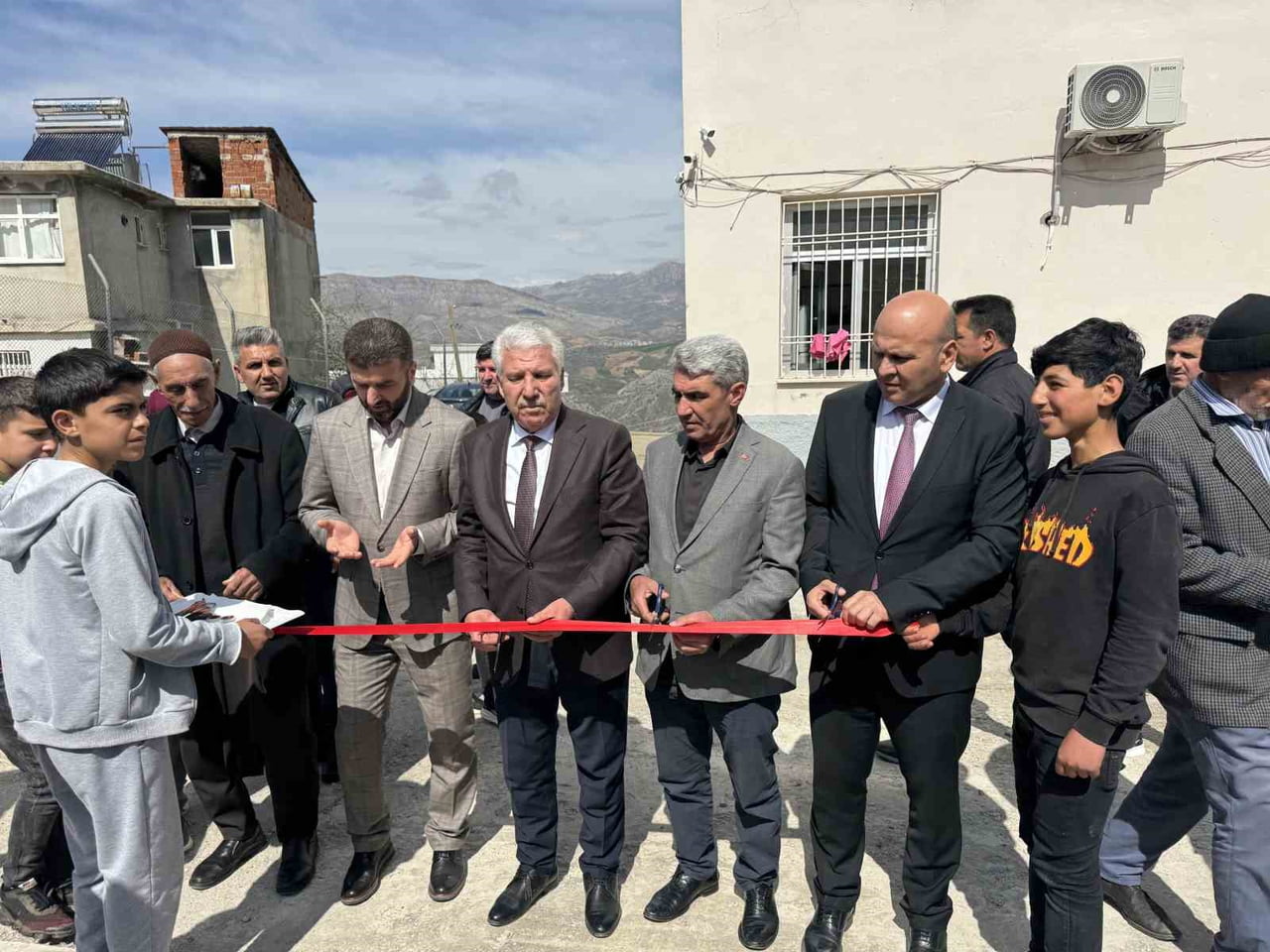 DİYARBAKIR'IN ÇERMİK İLÇESİNDEN ALMANYA'YA İŞÇİ OLARAK GİDEN İŞ ADAMI ZÜBEYİR GÖKTEPE (44)...