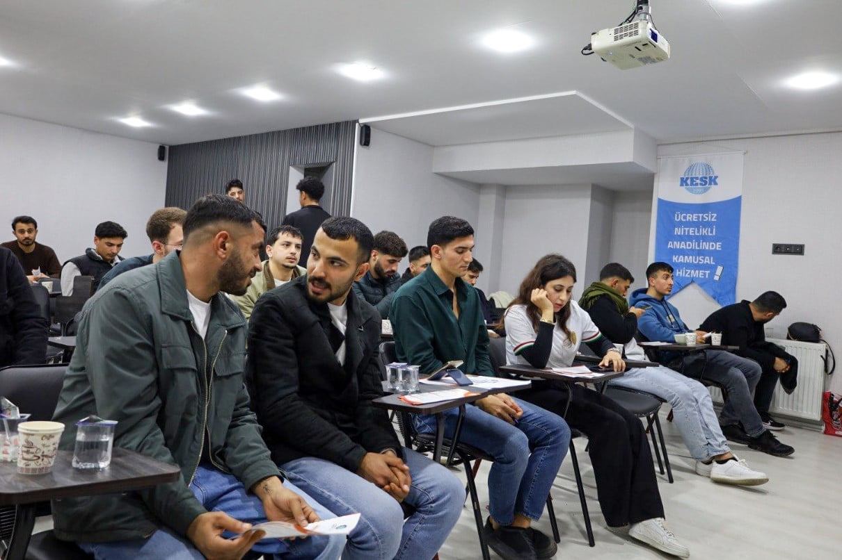 DİYARBAKIR BÜYÜKŞEHİR BELEDİYESİ, ŞANLIURFA’DA AMEDSPOR TARAFTAR GRUPLARINA YÖNELİK DÜZENLEDİĞİ...