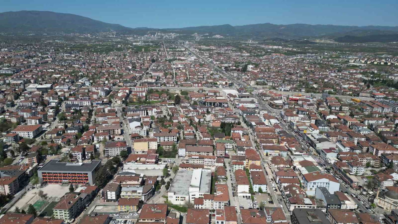 DÜZCE BELEDİYE BAŞKANI DR. FARUK ÖZLÜ’NÜN GİRİŞİMLERİYLE; BÖLGE TURİZM ALANINDA ÖNEMLİ BİR YATIRIM...