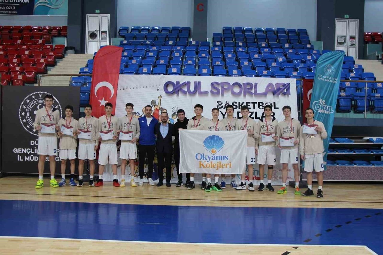 DÜZCE’NİN EV SAHİPLİĞİNDE YAPILAN OKUL SPORLARI BASKETBOL YARI FİNAL MÜSABAKALARI...