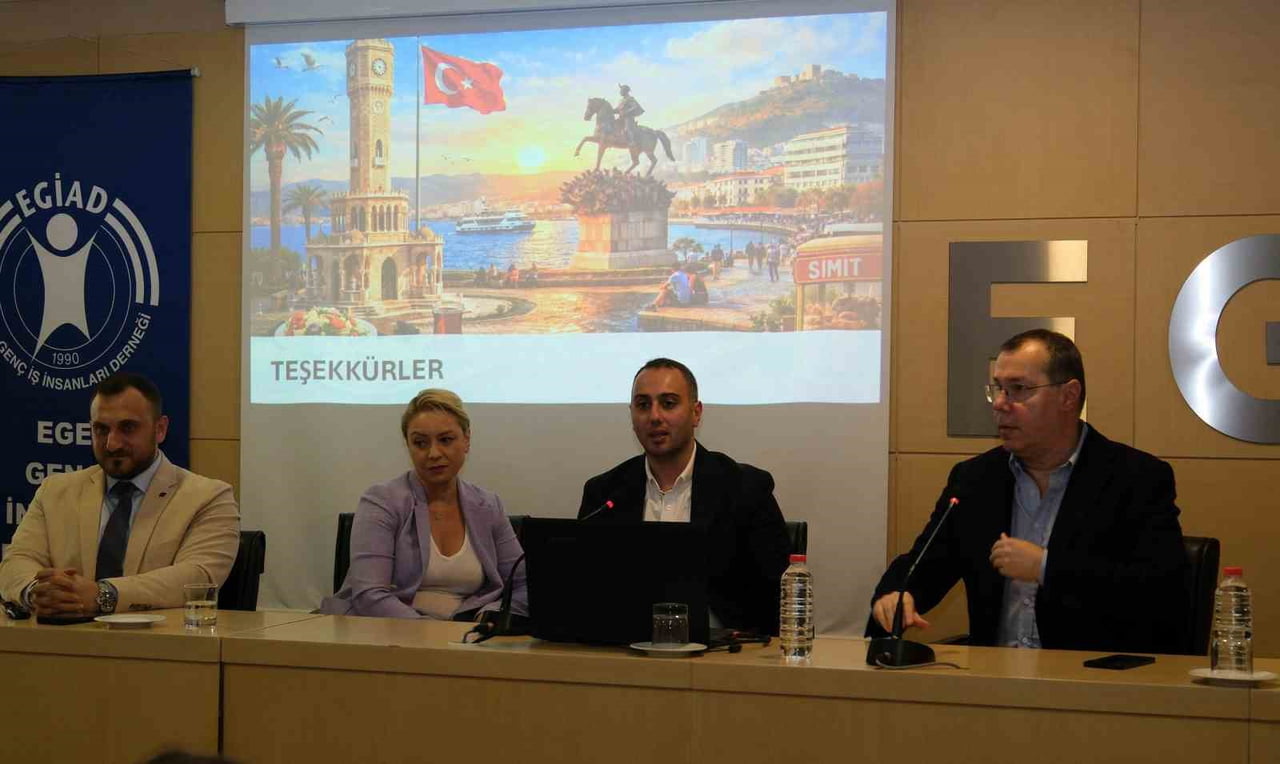 EGİAD MERKEZİNDE YOĞUN KATILIMLA GERÇEKLEŞEN PANELE KONUŞMACI OLARAK İNFO YATIRIM GENEL MÜDÜR...