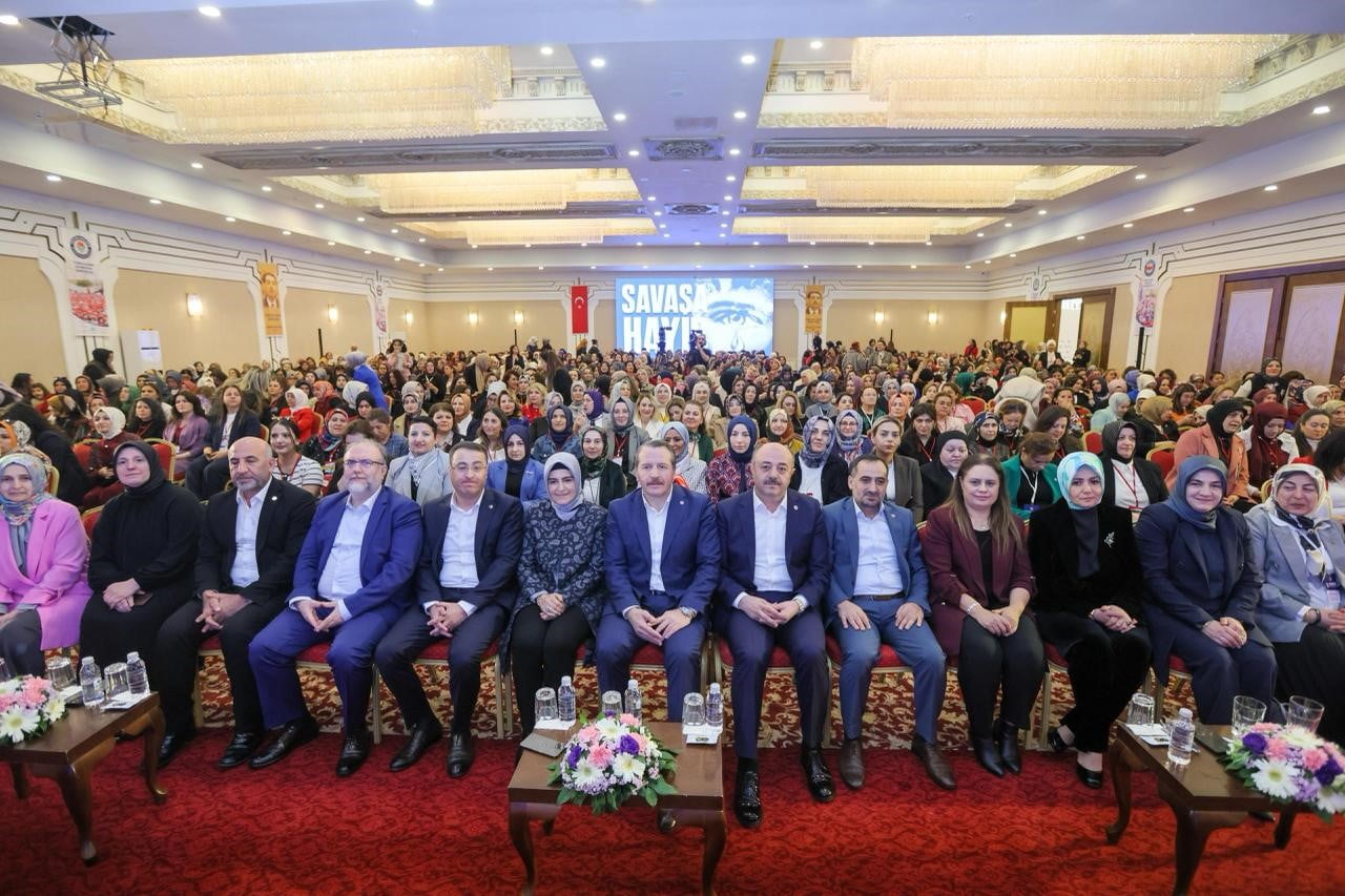 EĞİTİM-BİR-SEN KADIN KOMİSYONLARI 9. TÜRKİYE BULUŞMASI; GENEL BAŞKAN ALİ YALÇIN, GENEL MERKEZ...