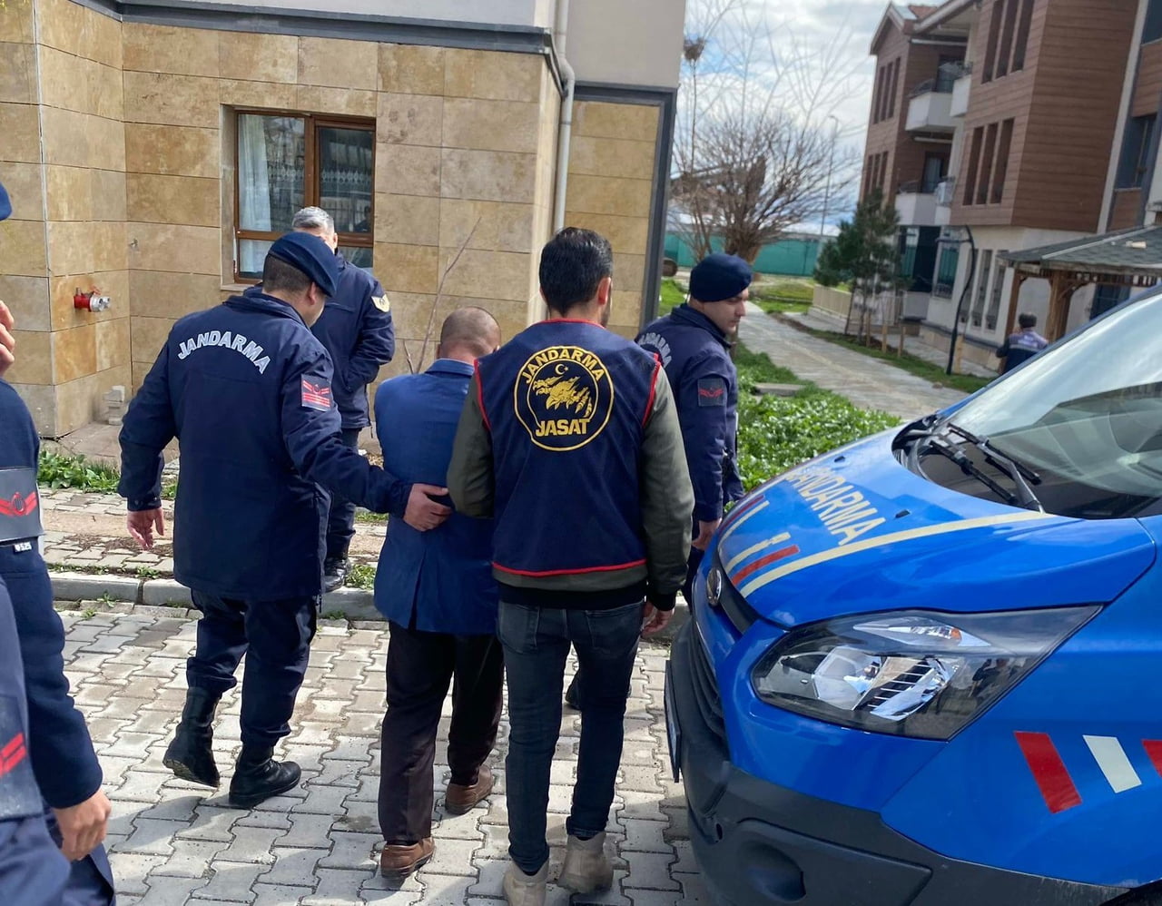 ELAZIĞ’DA DÜN KAYBOLAN ZİHİNSEL ENGELLİ İ.E., JANDARMA EKİPLERİ TARAFINDAN BULUNDU