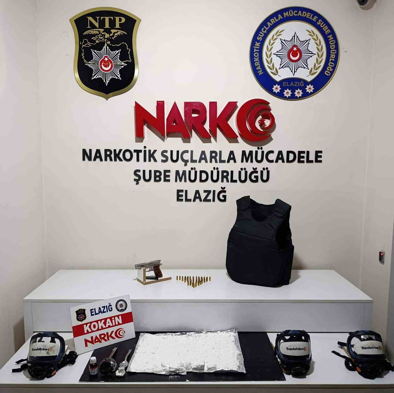 ELAZIĞ’DA UYUŞTURUCUYLA MÜCADELE KAPSAMINDA POLİS EKİPLERİ TARAFINDAN YAPILAN ÇALIŞMADA, 1 ŞÜPHELİ...