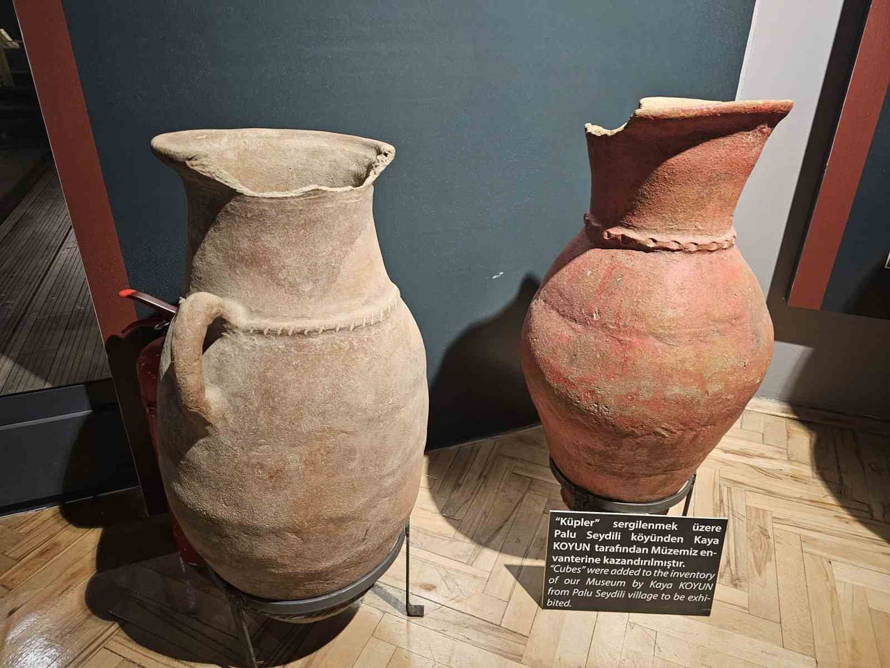 ELAZIĞ KENT MÜZESİ’NDE ASIRLIK KÜPLER GEÇMİŞE IŞIK TUTUYOR