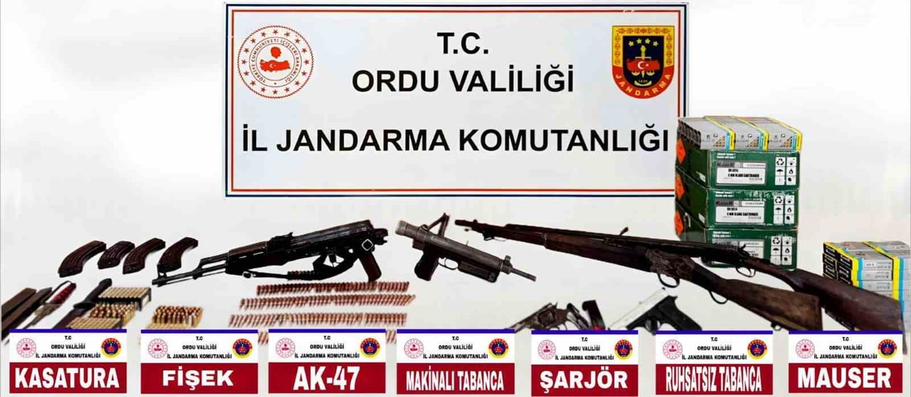 ELE GEÇİRİLEN TÜFEK VE MÜHİMMATLAR