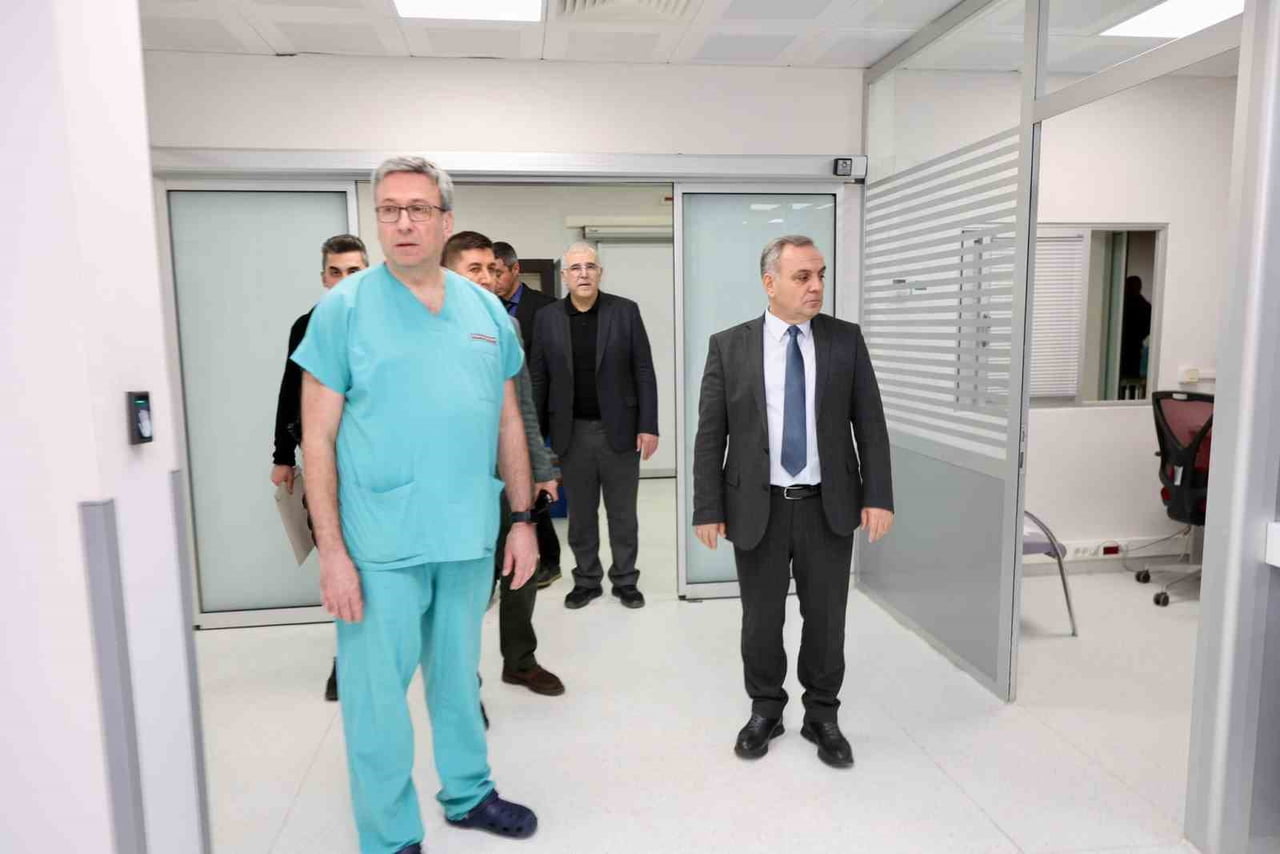 ERCİYES ÜNİVERSİTESİ (ERÜ) REKTÖRÜ PROF. DR. FATİH ALTUN, TIP FAKÜLTESİ GEVHER NESİBE HASTANESİ...