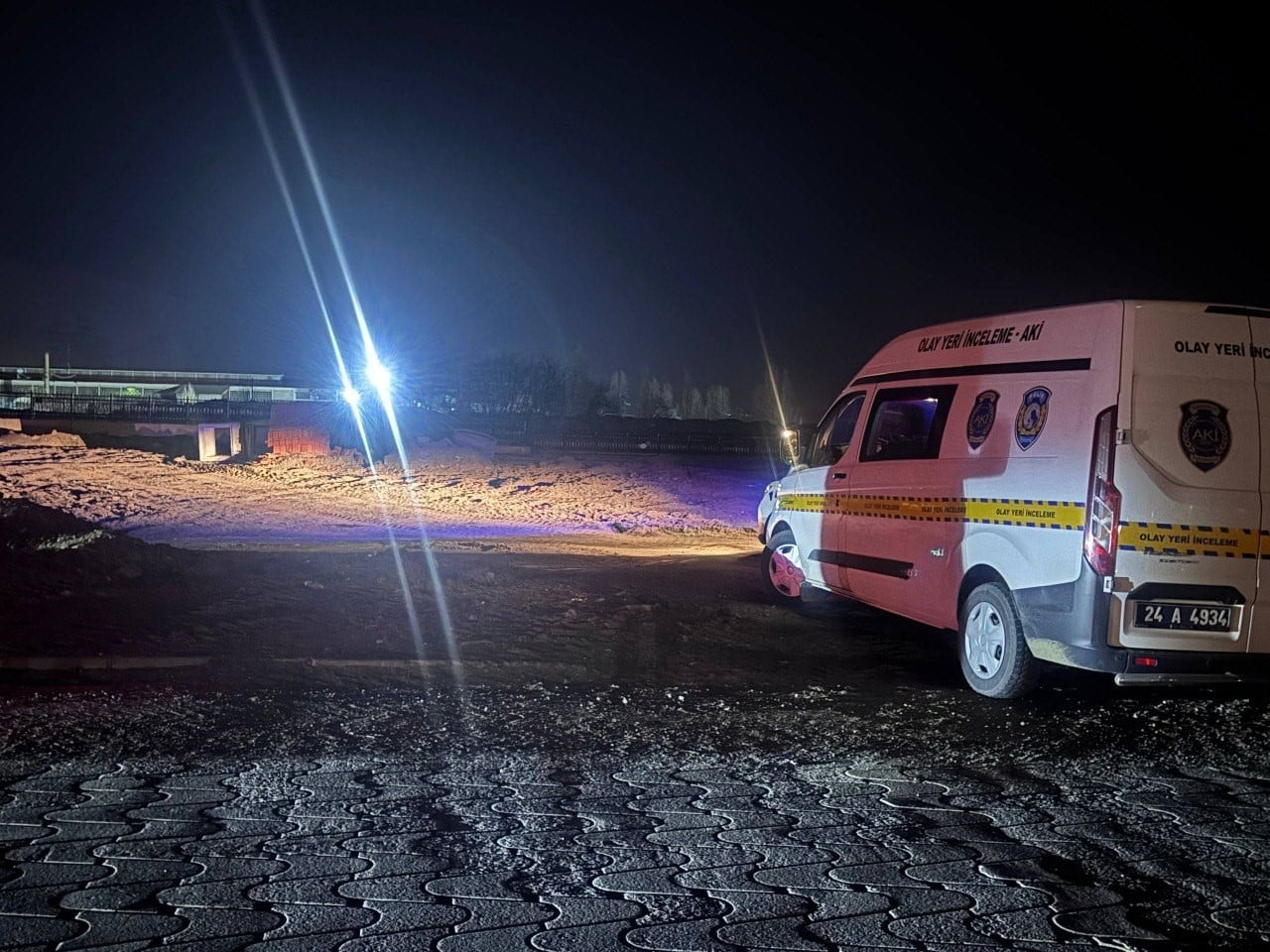 ERZİNCAN’DA ARAÇ YANGININDA YANAN KİŞİ HAYATINI KAYBETTİ