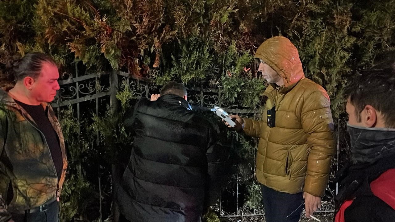 ESKİŞEHİR'DE POLİSİN ‘DUR’ İHTARINA UYMAYARAK KAÇAN OTOMOBİL SÜRÜCÜSÜ, KOVALAMACA SONUCU...