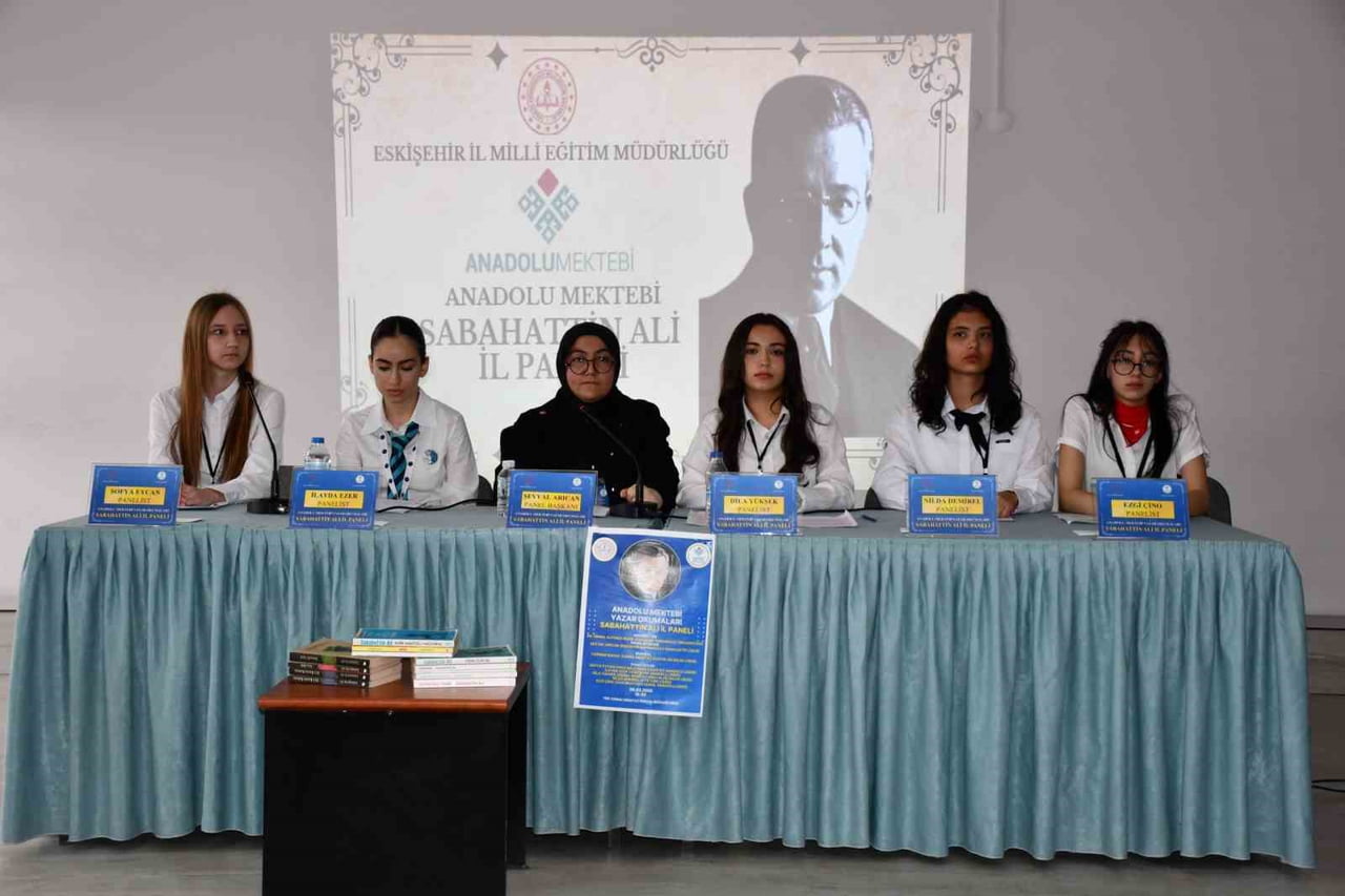 ESKİŞEHİR İL MİLLİ EĞİTİM MÜDÜRLÜĞÜ KOORDİNESİNDE YÜRÜTÜLEN "ANADOLU MEKTEBİ YAZAR OKUMALARI"...