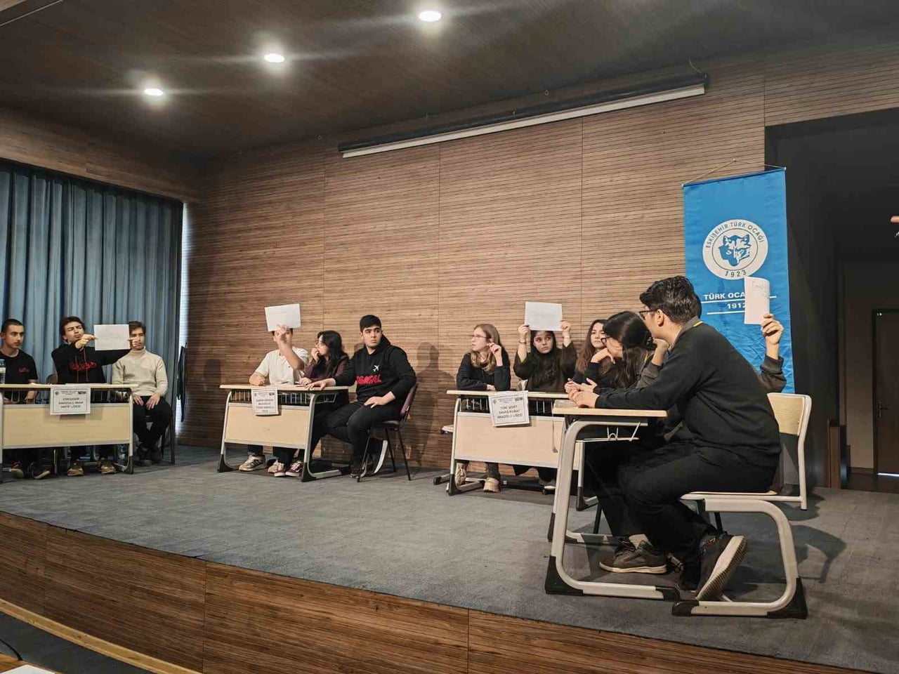 ESKİŞEHİR TÜRK OCAĞI'NIN GELENEKSEL HALE GELEN LİSELER ARASI MİLLİ KÜLTÜR BİLGİ YARIŞMASI'NIN...