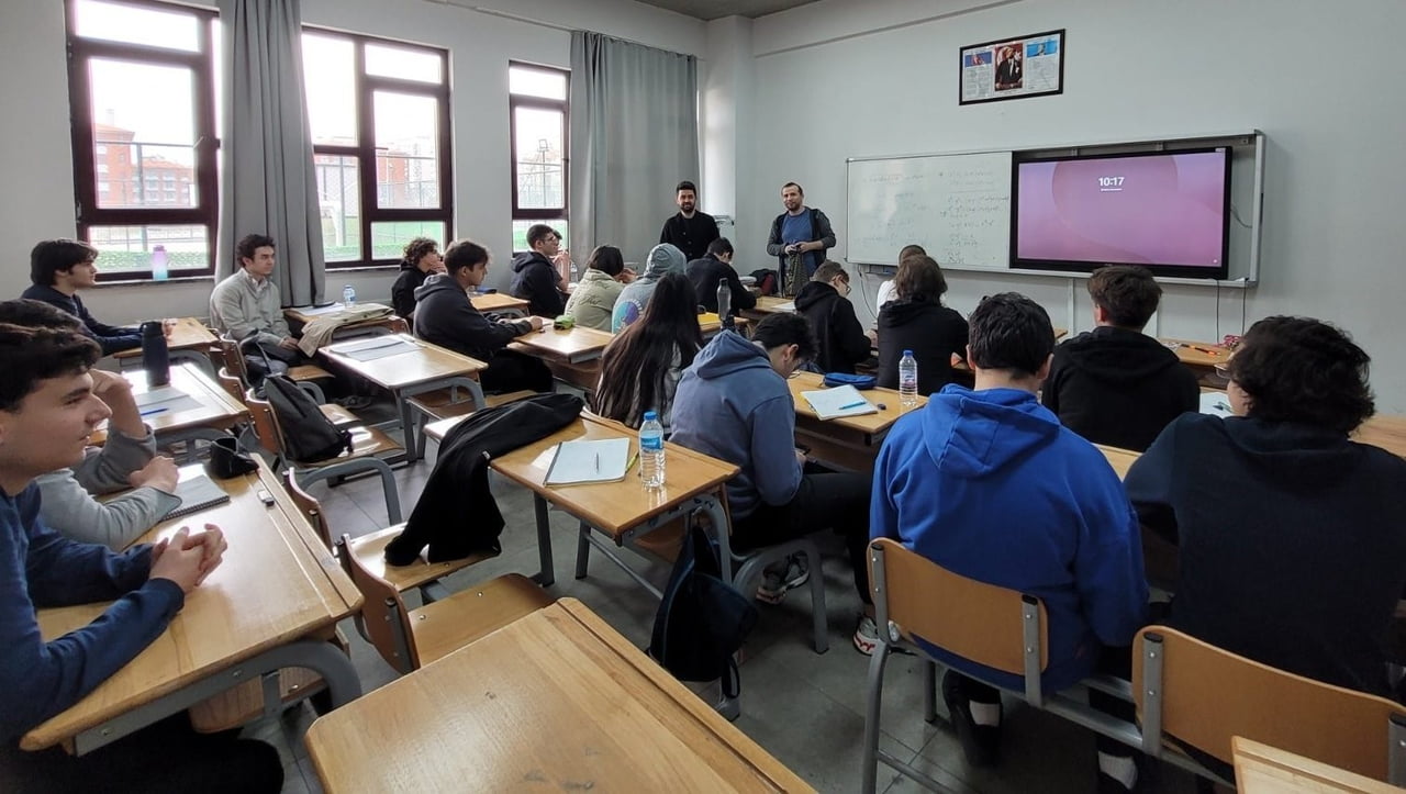 ESKİŞEHİR VALİLİĞİ HİMAYELERİNDE VE İL MİLLÎ EĞİTİM MÜDÜRLÜĞÜ YÜRÜTÜCÜLÜĞÜNDE HAYATA GEÇİRİLEN...