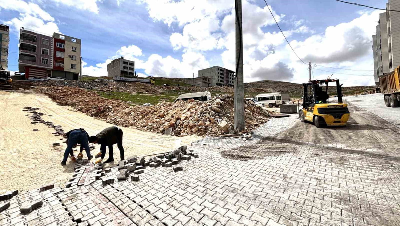 EYYÜBİYE’DE YENİ YOLLAR HİZMETE SUNULUYOR