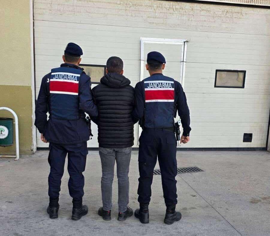 GAZİANTEP'TE UYUŞTURUCU TİCARETİ SUÇUNDAN 16 YIL KESİNLEŞMİŞ HAPİS CEZASIYLA ARANAN ŞAHIS...