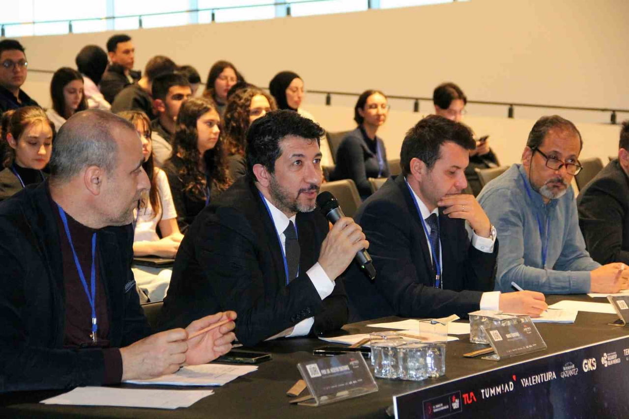 GAZİANTEP BÜYÜKŞEHİR BELEDİYESİ MÜZEYYEN ERKUL GAZİANTEP BİLİM MERKEZİ’NİN YÜRÜTÜCÜLÜĞÜNDE VE EV...