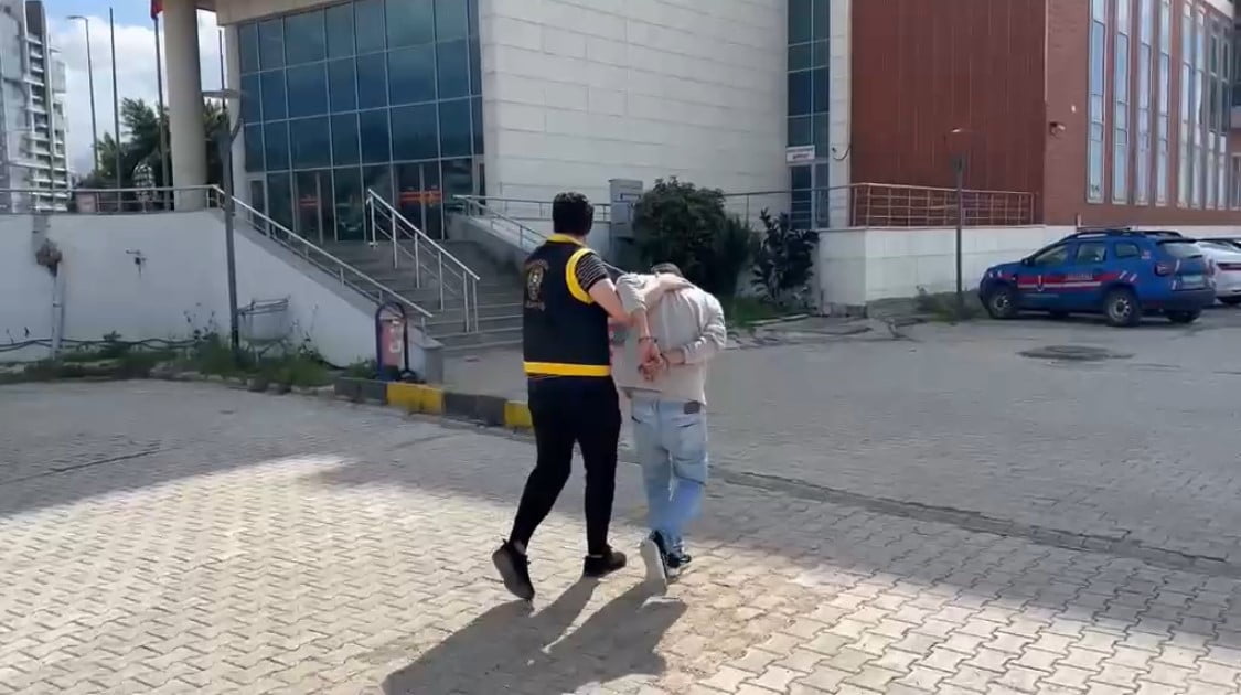 HATAY EMNİYET MÜDÜRLÜĞÜ GÖREVLİLERİNCE ARANAN ŞAHISLARIN YAKALANMASINA YÖNELİK YÜRÜTÜLEN...