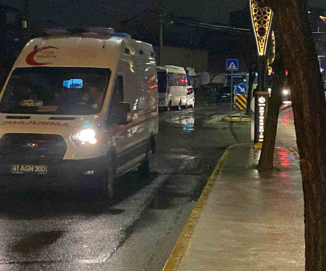 İHBAR ÜZERİNE OLAY YERİNE İTFAİYE, SAĞLIK VE POLİS EKİPLERİ SEVK EDİLDİ.