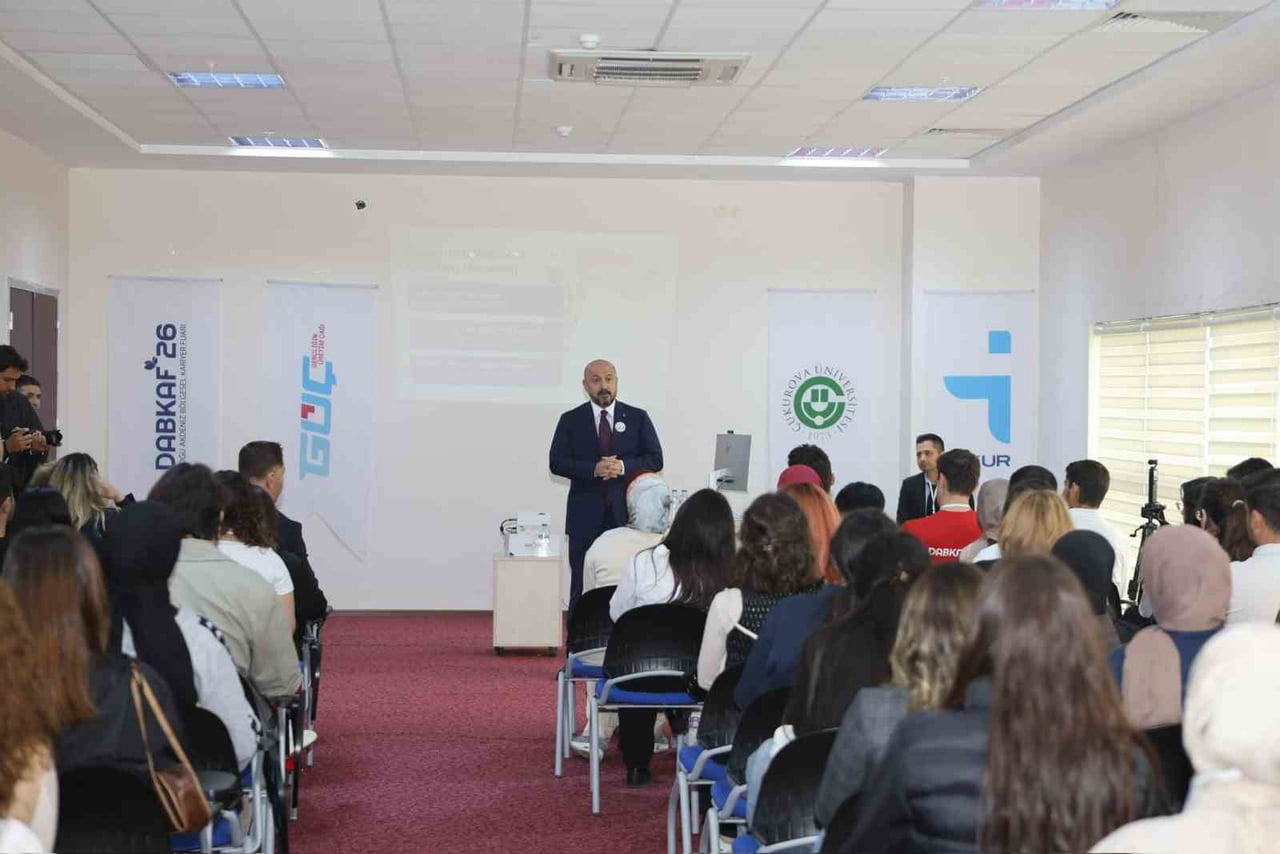 İL SAĞLIK MÜDÜRÜ UZM. DR. HALİL NACAR, SAĞLIK SEKTÖRÜNDE KARİYER HEDEFLEYEN GENÇLERLE BİR ARAYA...