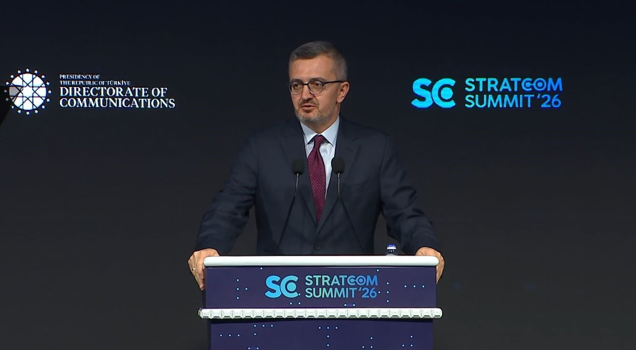 İLETİŞİM BAŞKANI BURHANETTİN DURAN: “GELİŞTİRDİĞİMİZ KAPASİTELERİ SAVUNMA SANAYİ DAHİL BİRÇOK...