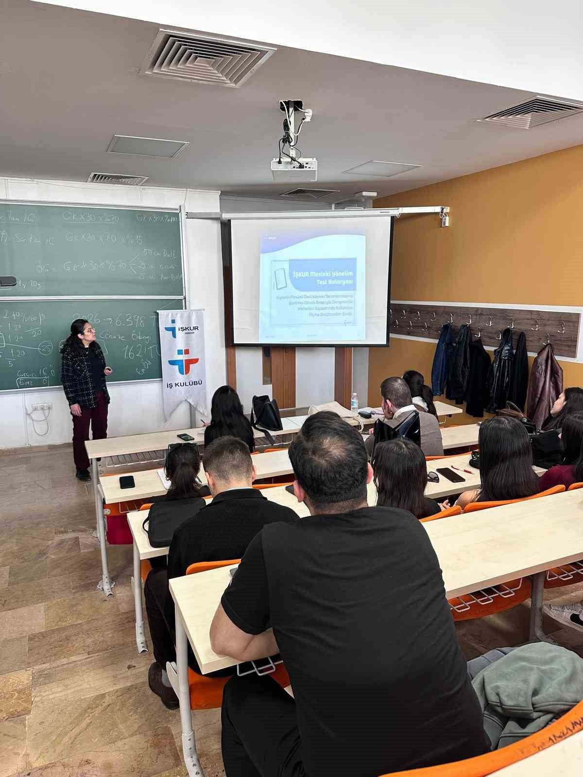 İŞKUR ESKİŞEHİR İL MÜDÜRLÜĞÜ, ÜNİVERSİTE ÖĞRENCİLERİNİN MEZUNİYET SONRASI İŞ HAYATINA DAHA HAZIR...