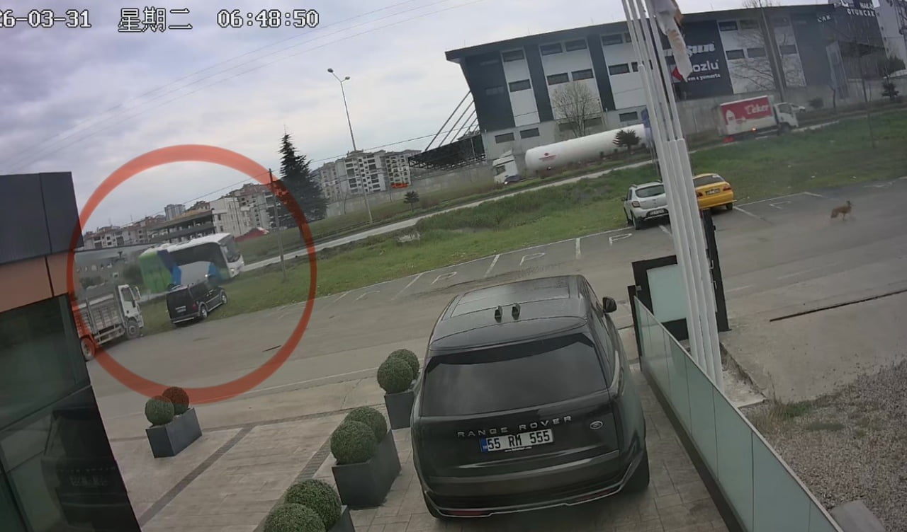 İSTANBUL’DAN ROBOT YARIŞMASINDAN DÖNEN ÜNYE FEN LİSESİ ÖĞRENCİLERİNİ TAŞIYAN ÜNYE BELEDİYESİ'NE...