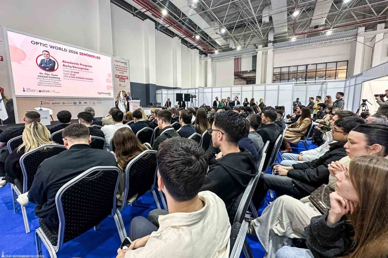 İZMİR’DE DÜZENLENEN OPTİC WORLD FUARI’NDA UZMANLAR, ÖZELLİKLE ÇOCUKLARDA HIZLA ARTAN MİYOPİ...