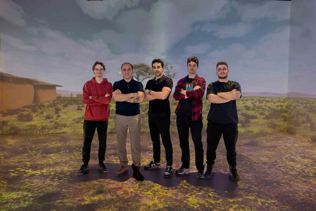 İZMİR’İN EN ESKİ YERLEŞİMLERİNDEN YEŞİLOVA HÖYÜĞÜ, YAŞAR ÜNİVERSİTESİ’NİN GELİŞTİRDİĞİ YU...