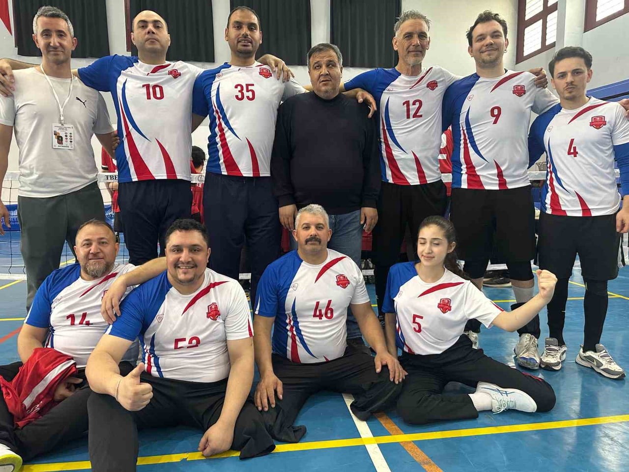 KAHRAMANMARAŞ BÜYÜKŞEHİR BELEDİYESİNİN OTURARAK VOLEYBOL TAKIMI, MÜCADELE ETTİĞİ SÜPER LİG A...