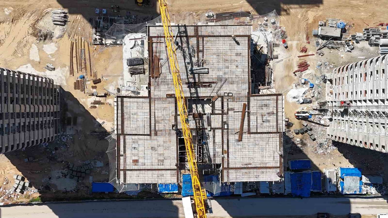 KAHRAMANMARAŞ MERKEZLİ DEPREMLERİ ARDINDAN 18 İLDE YÜRÜTÜLEN ‘YERİNDE DÖNÜŞÜM PROJESİ’ KAPSAMINDA...