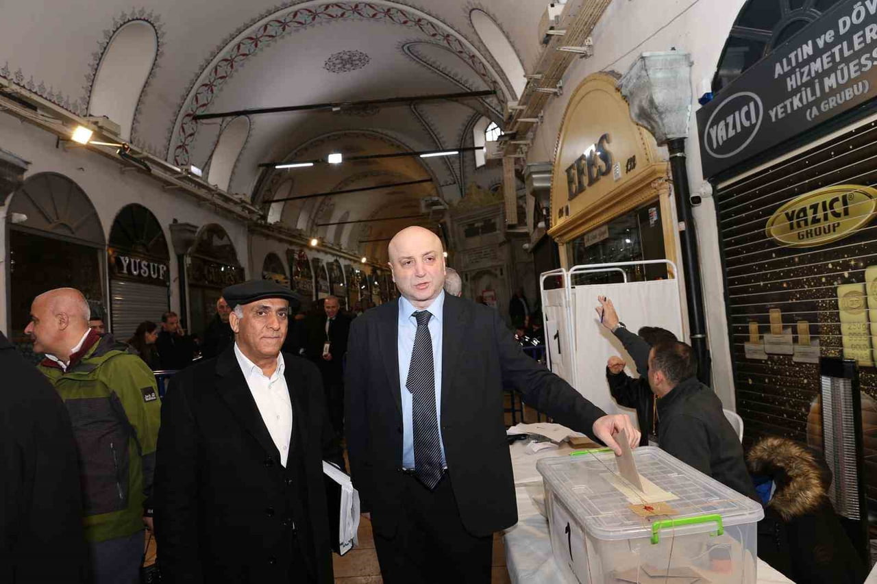 KAPALIÇARŞI KAT MALİKLERİ 6. DÖNEM OLAĞAN GENEL KURUL TOPLANTISI DÜN YAPILDI.