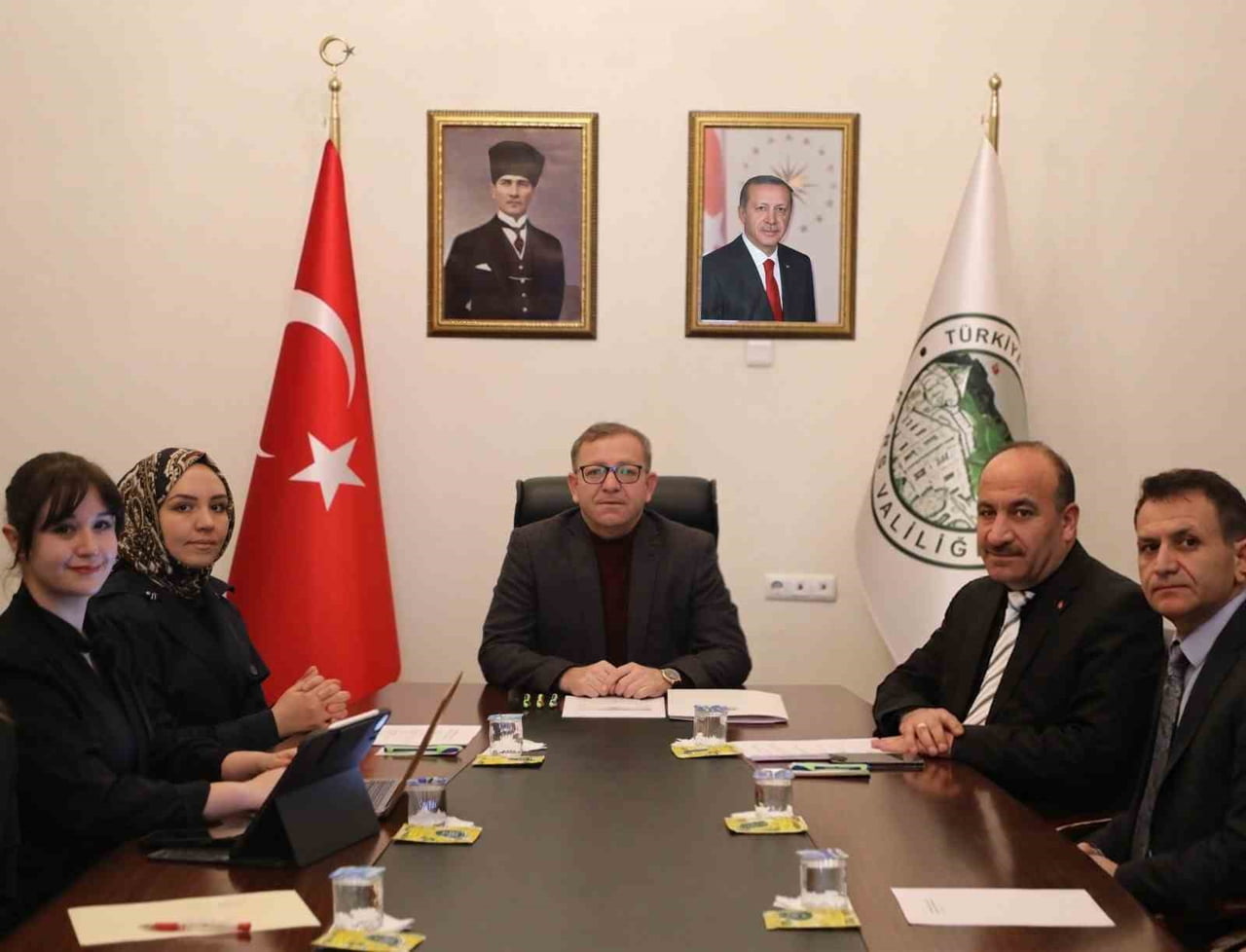 KARS’TA KAFKAS PROJESİ DEĞERLENDİRME TOPLANTISI GERÇEKLEŞTİRİLDİ(KARS-İHA)