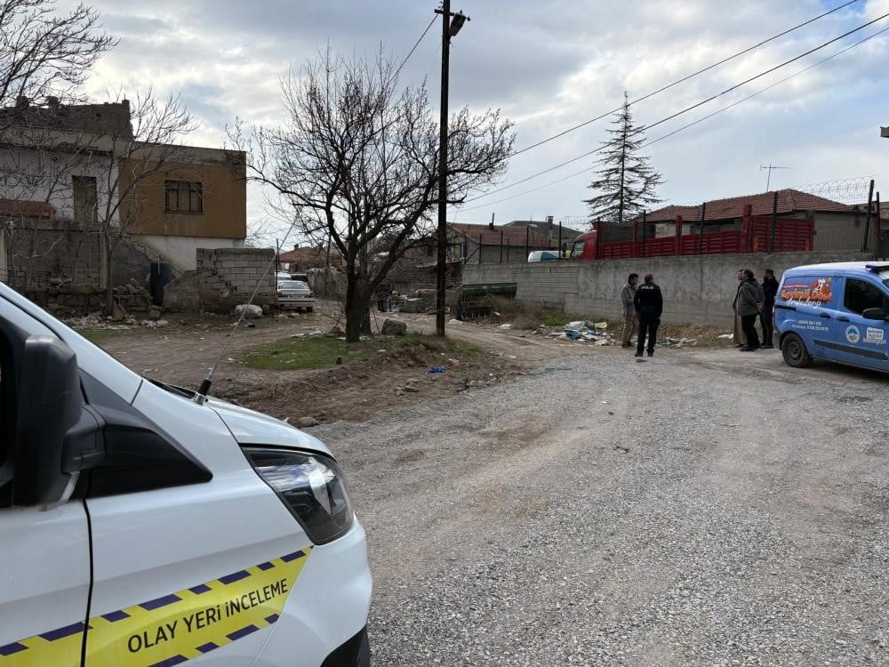 KAYSERİ'DE BİR ÇOCUĞA SALDIRARAK AĞIR YARALAYAN KÖPEĞİN BİR KİŞİ KİŞİ TARAFINDAN RESMİ OLMADAN...