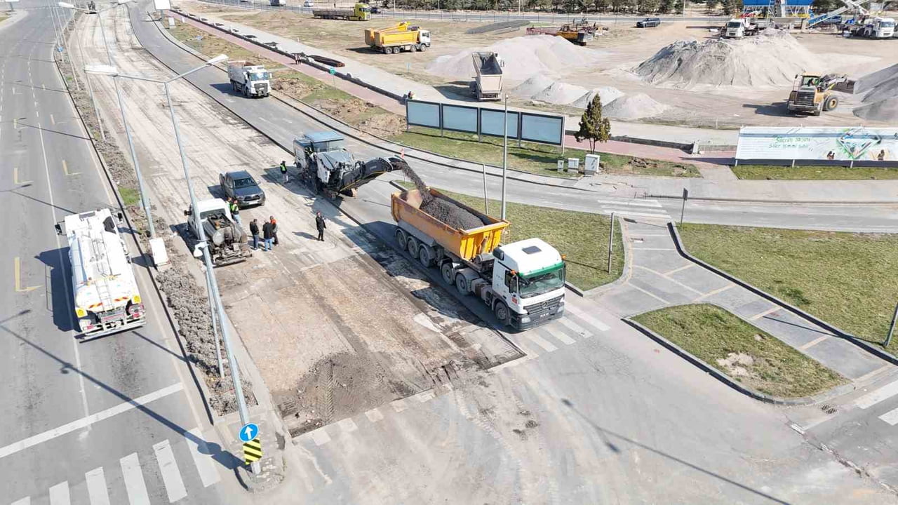 KAYSERİ BÜYÜKŞEHİR BELEDİYESİ; ŞEHİR İÇİ ULAŞIMIN KİLİT NOKTALARINDAN KARTAL KATLI KAVŞAĞI VE...