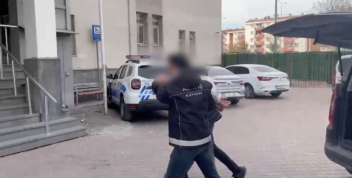 KAYSERİ’DE POLİS EKİPLERİ TARAFINDAN YAPILAN ÇALIŞMALARDA, ‘HIRSIZLIK’ SUÇUNDAN 19 YIL 2 AY 7 GÜN...