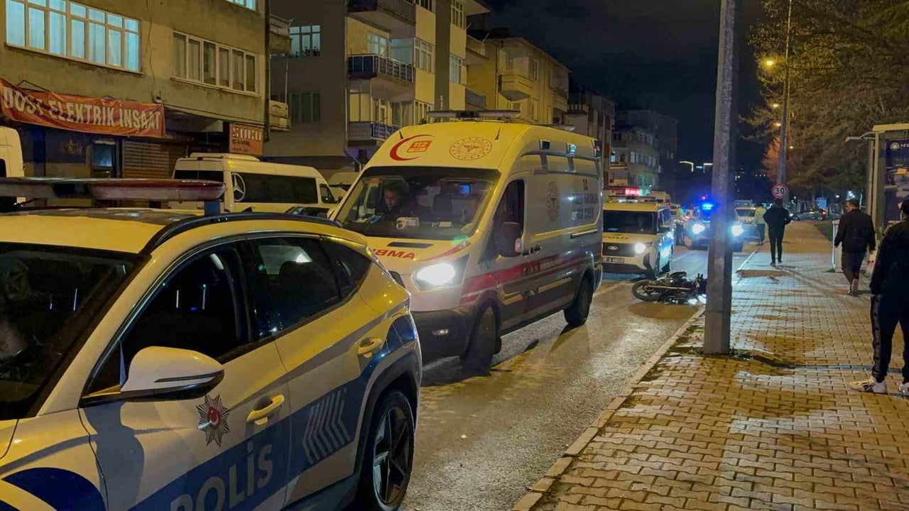 KAYSERİ’NİN KOCASİNAN İLÇESİNDE POLİS EKİPLERİNİN ‘DUR’ İHTARINA UYMAYAN MOTOSİKLET SÜRÜCÜSÜ...