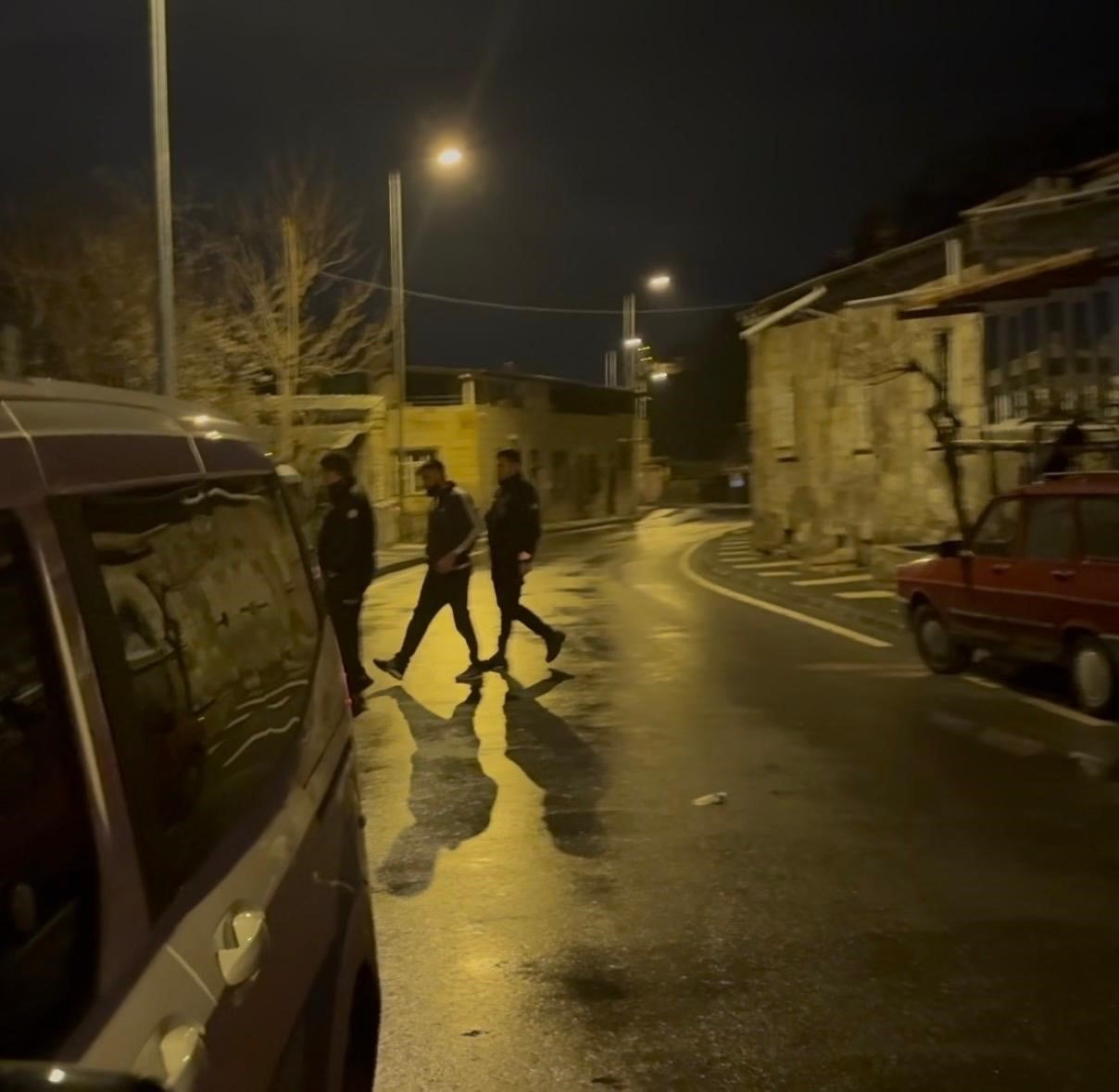 KAYSERİ’NİN TALAS İLÇESİNDE CEZAEVİNDEN İZİNLİ ÇIKAN ŞAHIS İKİ SAAT İÇERİSİNDE 2 KEZ ALKOLLÜ...