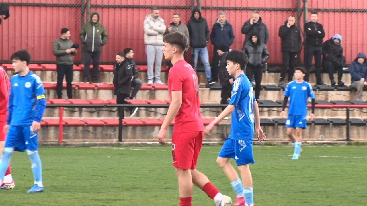 KAZAKİSTAN’DAN GELEN ARLANDAR U15 TAKIMI İLE GENÇLERBİRLİĞİ U15 EKİBİ ANKARA’DA KARDEŞLİK MAÇINDA...