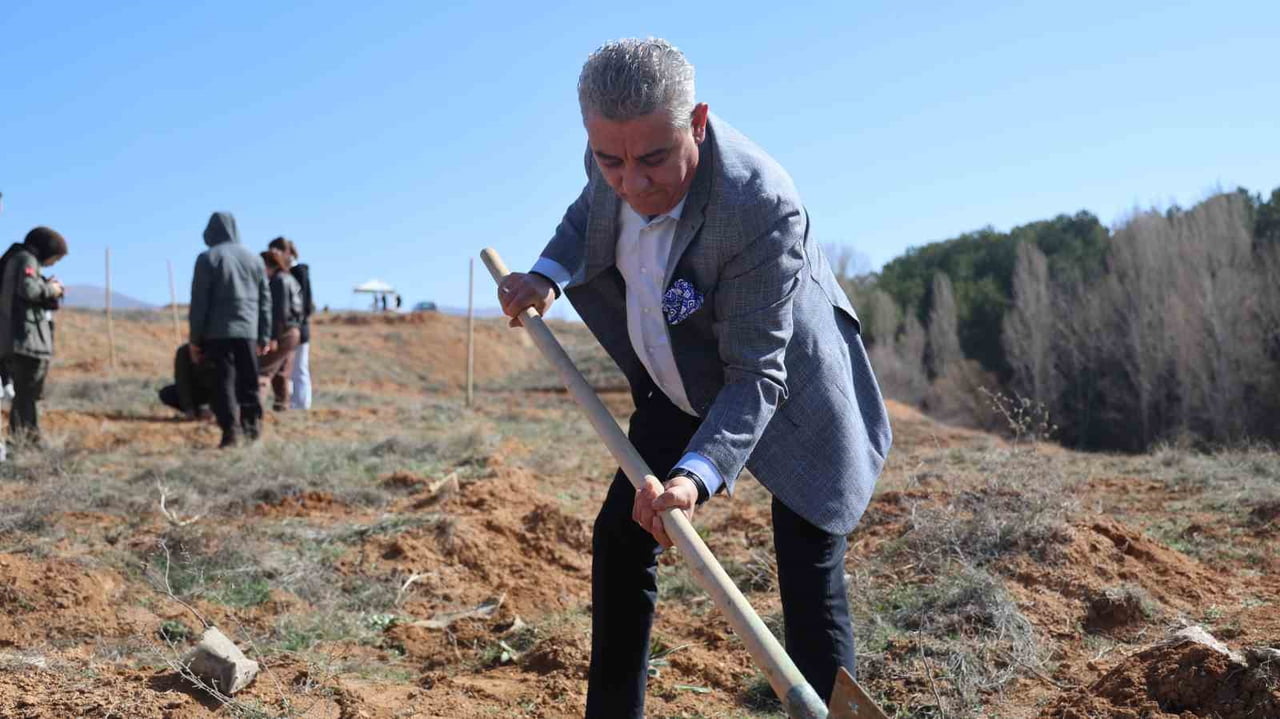 KIRŞEHİR’DE "VATAN İÇİN TOPRAĞA DÜŞEN KAHRAMANLARIMIZI ANIYORUZ" MOTTOSUYLA KENT KONSEYİ...