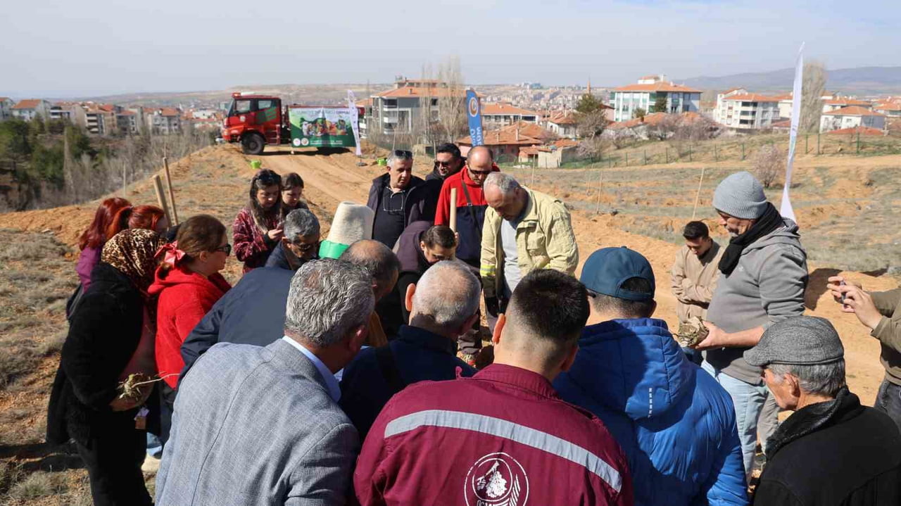 KIRŞEHİR’DE "VATAN İÇİN TOPRAĞA DÜŞEN KAHRAMANLARIMIZI ANIYORUZ" MOTTOSUYLA KENT KONSEYİ...