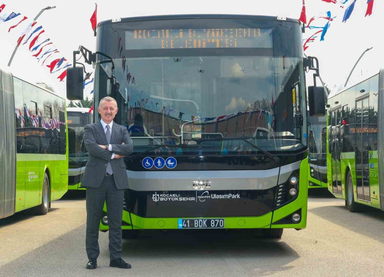 KOCAELİ BÜYÜKŞEHİR BELEDİYE BAŞKANI TAHİR BÜYÜKAKIN, SON 6 AYDA ALINAN 222 ARACI KALEM KALEM...