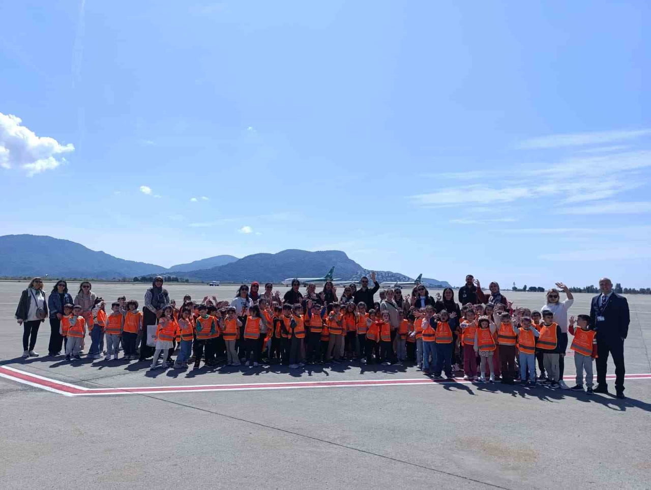 KÖYCEĞİZ ANAOKULU ÖĞRENCİLERİ DALAMAN HAVALİMANI’NI GEZDİ