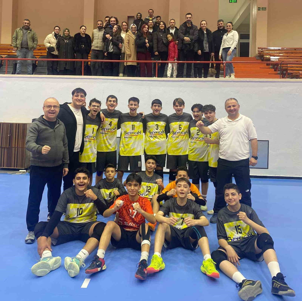 KÜÇÜK ERKEKLER KATEGORİSİNDE NAMAĞLUP KAYSERİ ŞAMPİYONU OLAN ELİT VOLEYBOL SPOR KULÜBÜ; 24-26...