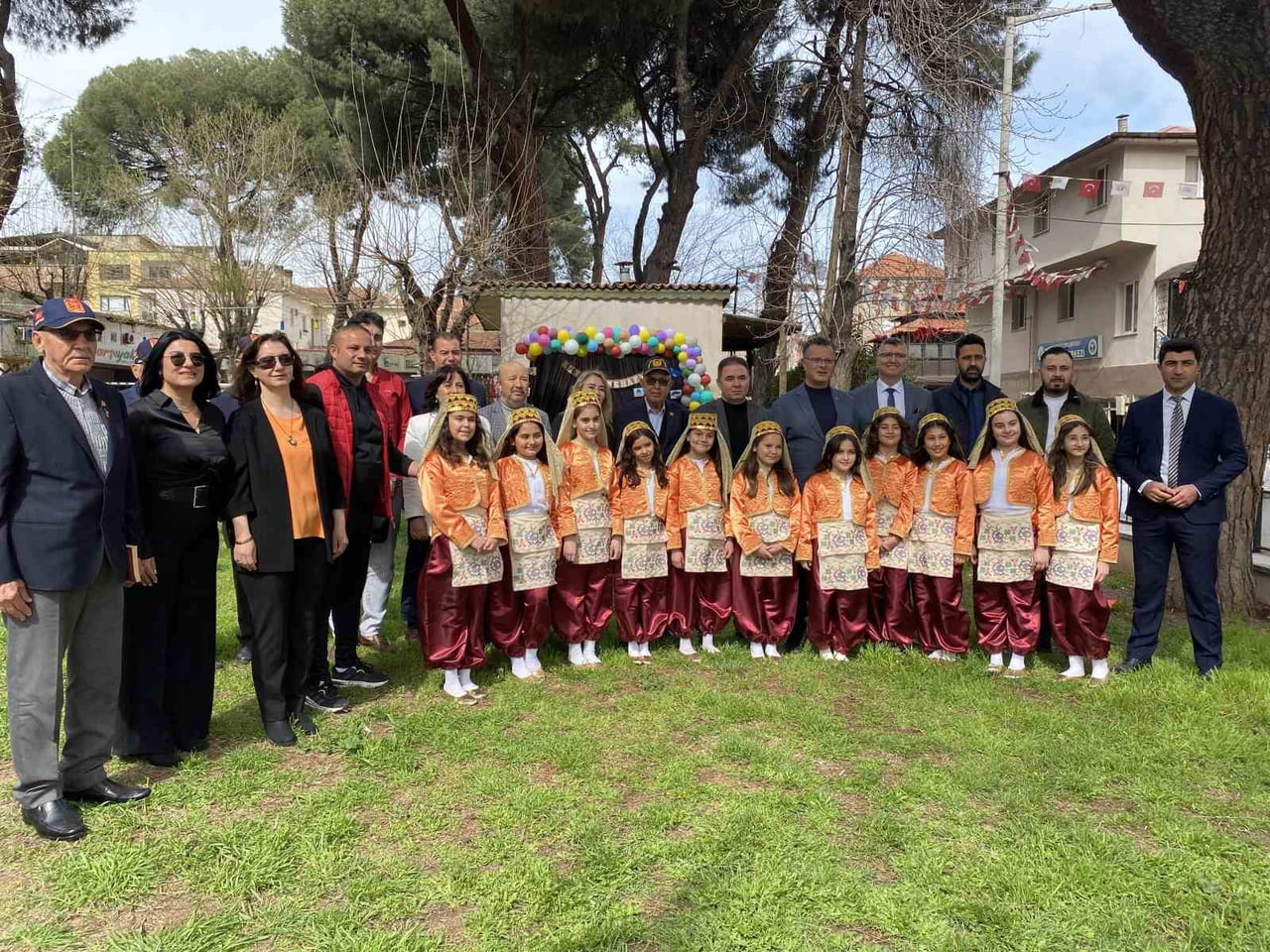 MANİSA’NIN ALAŞEHİR İLÇESİNDE 62. KÜTÜPHANE HAFTASI, DÜZENLENEN ANLAMLI ETKİNLİKLE KUTLANDI....