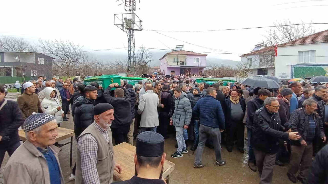 MANİSA’NIN TURGUTLU İLÇESİNDE BOŞANMA AŞAMASINDAKİ EŞ TARAFINDAN ÖLDÜRÜLEN AYNI AİLEDEN 4 KİŞİ...