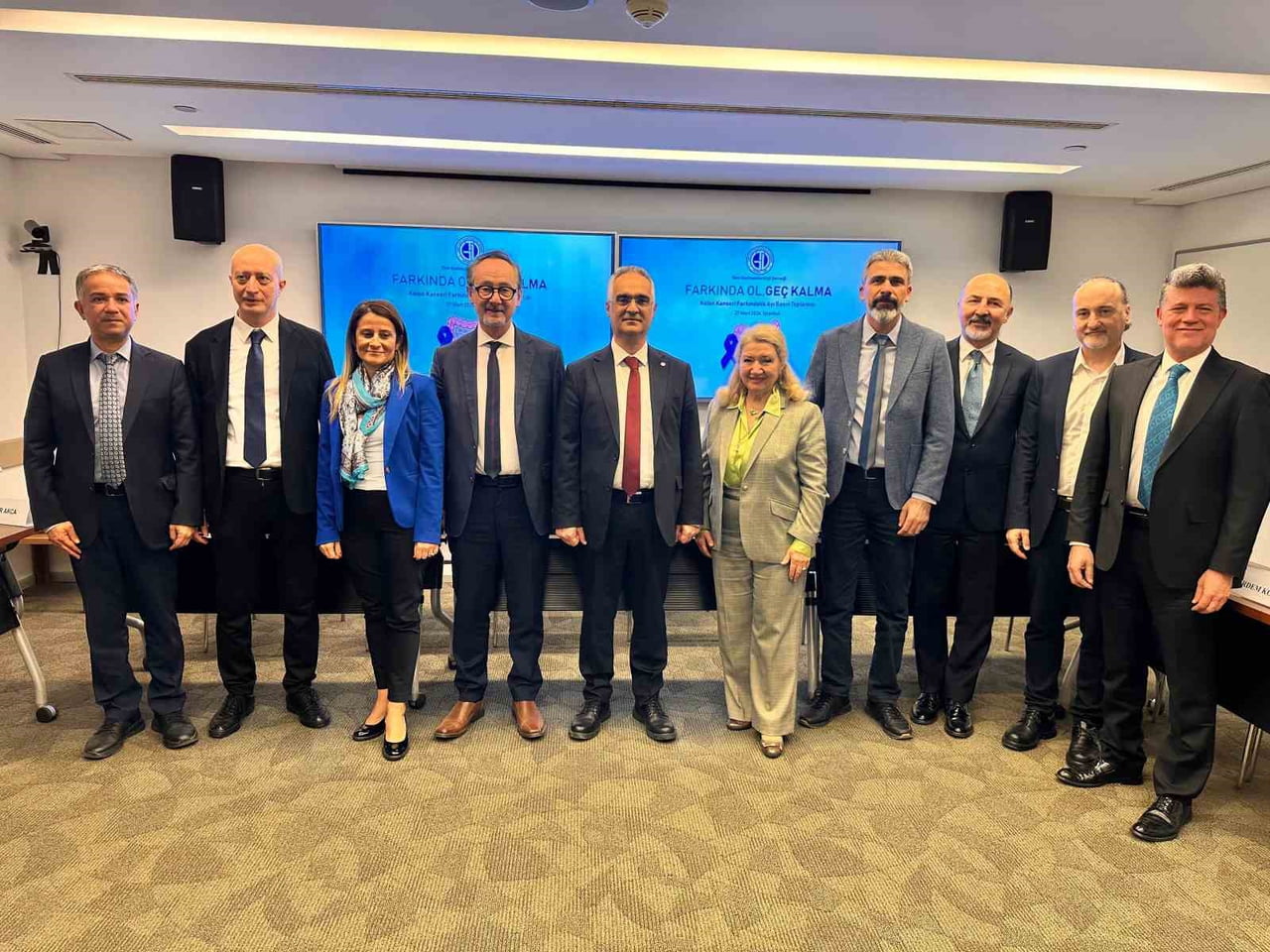 MART AYININ TÜM DÜNYADA OLDUĞU GİBİ TÜRKİYE’DE DE "KOLON (KOLOREKTAL) KANSERİ FARKINDALIK AYI"...