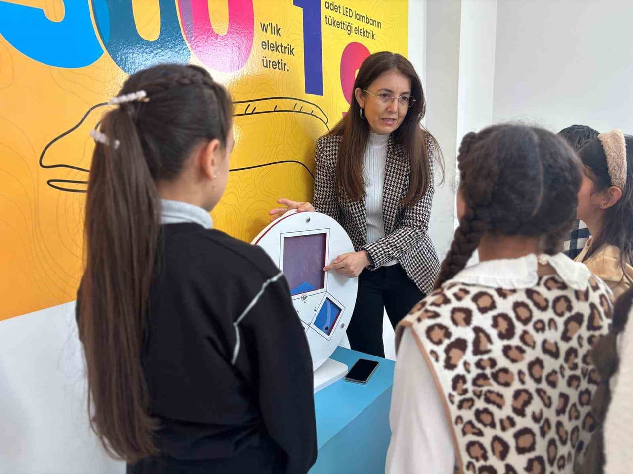 MERSİN'İN MERKEZ İLÇE AKDENİZ BELEDİYESİ TARAFINDAN HAYATA GEÇİRİLEN YAPARAK YAŞAYARAK ÖĞRENME...