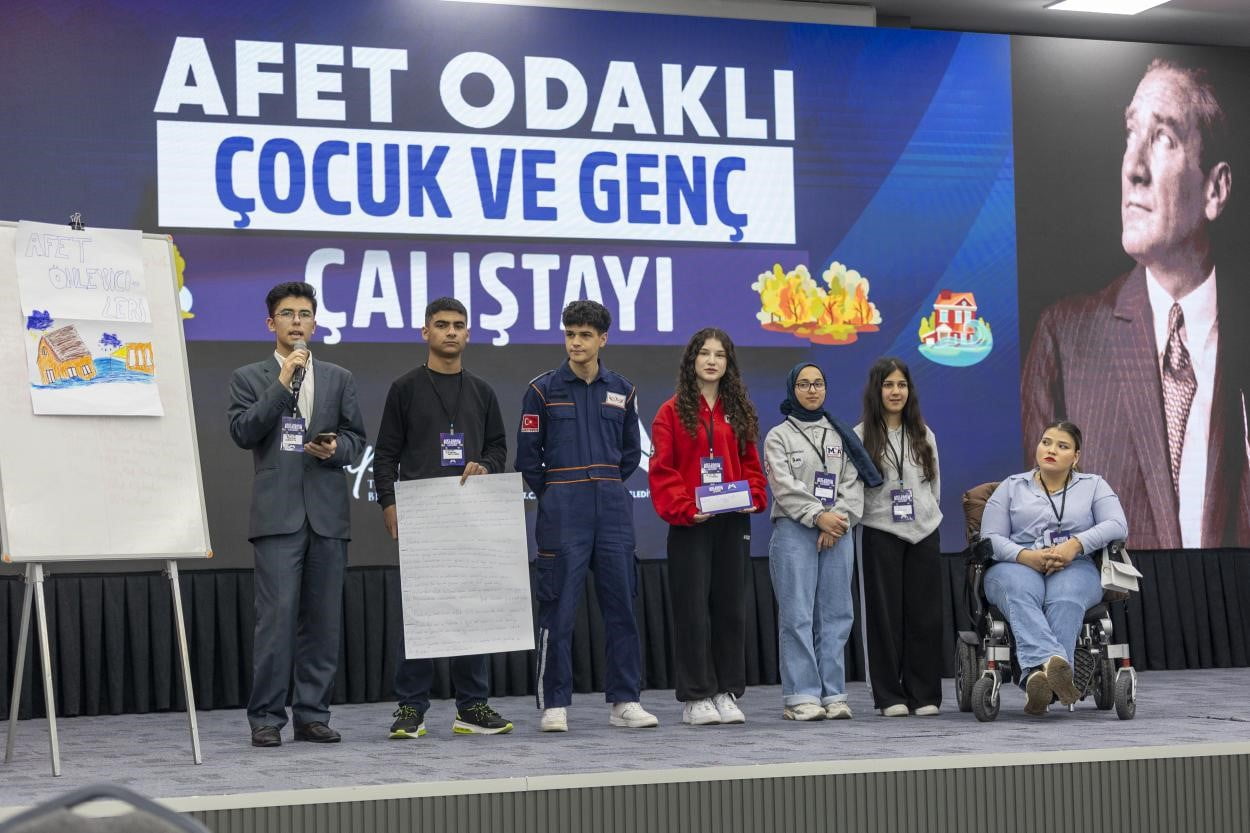MERSİN BÜYÜKŞEHİR BELEDİYESİ TARAFINDAN DÜZENLENEN 'AFET ODAKLI ÇOCUK VE GENÇ ÇALIŞTAYI'...