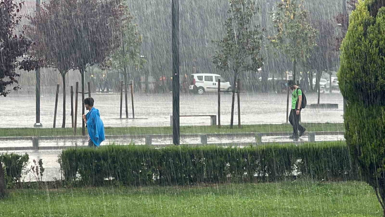 METEOROLOJİ GENEL MÜDÜRLÜĞÜ ANALİZ VE TAHMİN MERKEZİ TARAFINDAN DÜZCE, ZONGULDAK, BARTIN, BOLU...
