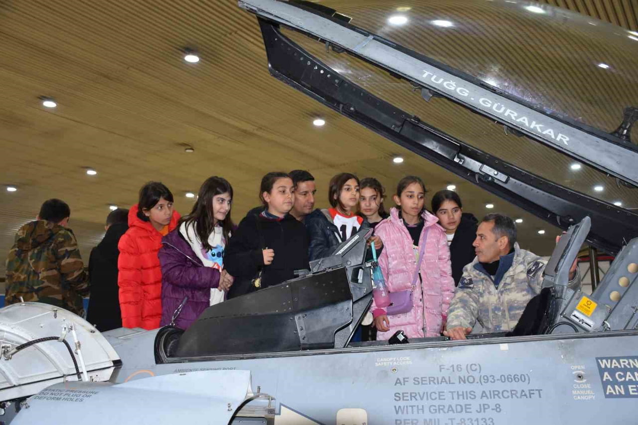 MİLLÎ SAVUNMA BAKANLIĞI TARAFINDAN YÜRÜTÜLEN "MEHMETÇİKLE BİR GÜN PROJESİ" KAPSAMINDA BALIKESİR’DE...